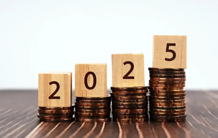 Finance 2025: Smart Money, Smart World